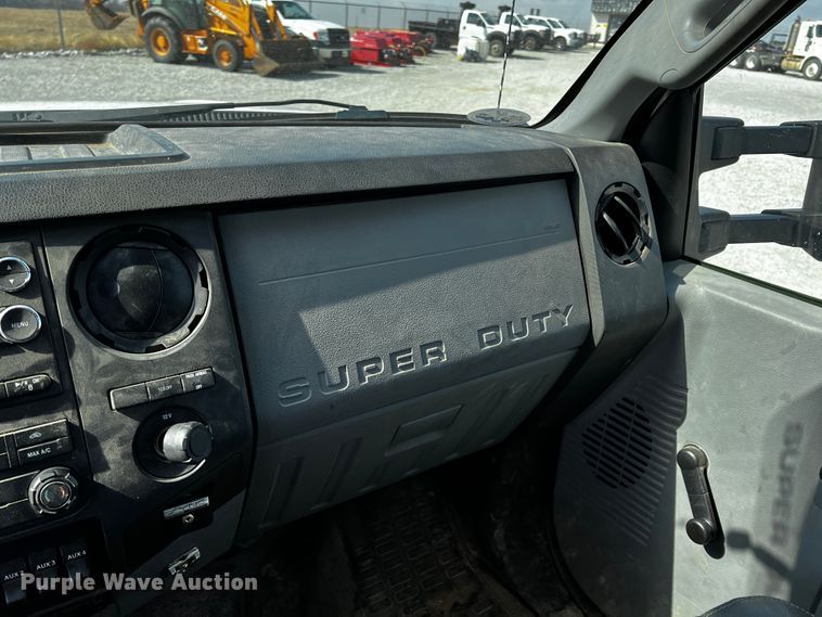 image for item JH9282 2014 Ford F450 Super Duty  flatbed truck