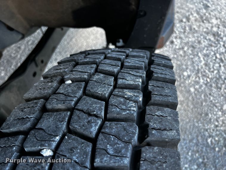 image for item JH9282 2014 Ford F450 Super Duty  flatbed truck