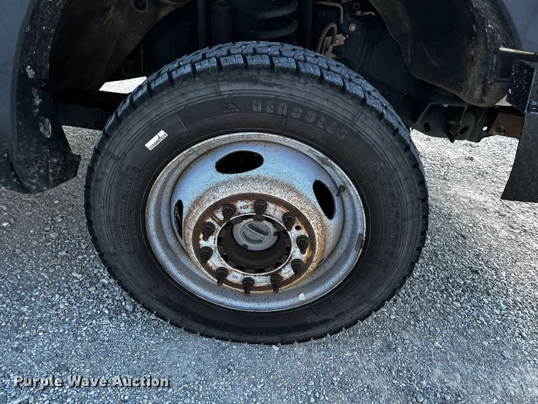 image for item JH9282 2014 Ford F450 Super Duty  flatbed truck