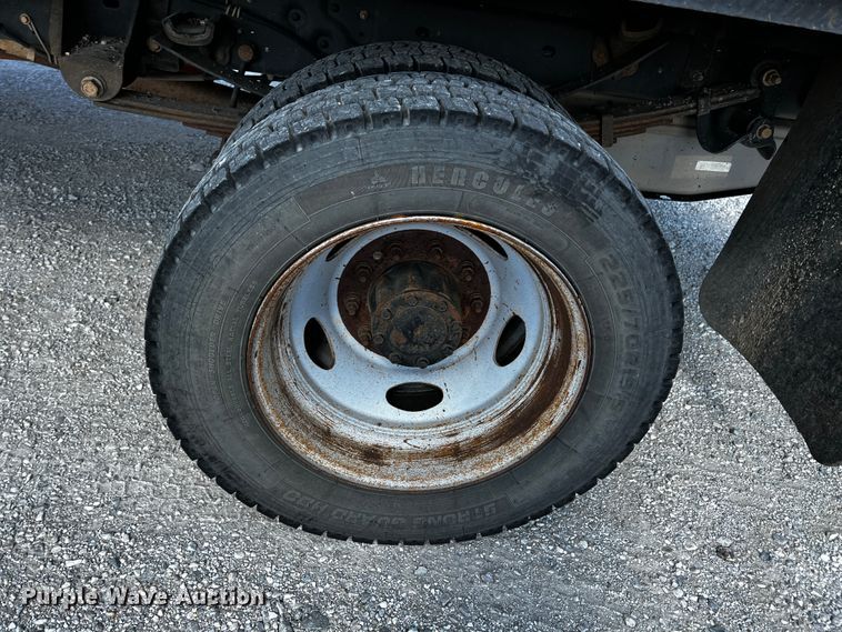 image for item JH9282 2014 Ford F450 Super Duty  flatbed truck