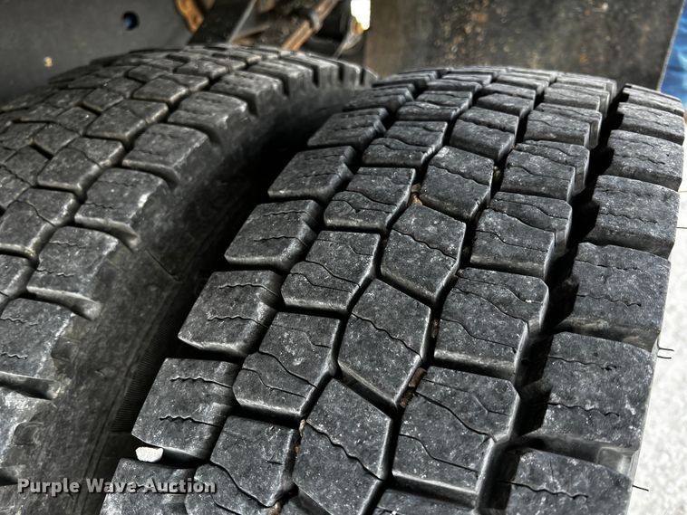 image for item JH9282 2014 Ford F450 Super Duty  flatbed truck