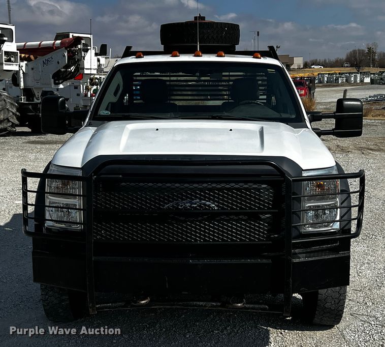 image for item JH9283 2014 Ford F450 Super Duty  flatbed truck