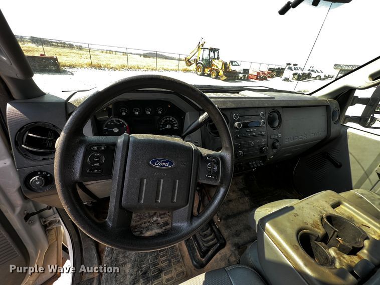 image for item JH9283 2014 Ford F450 Super Duty  flatbed truck