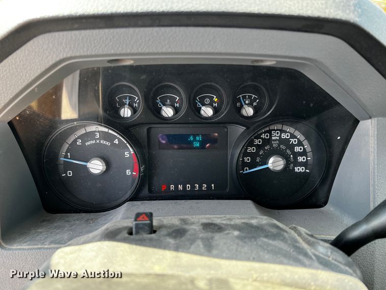 image for item JH9283 2014 Ford F450 Super Duty  flatbed truck