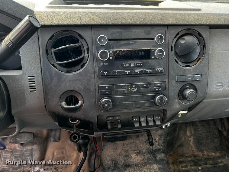 image for item JH9283 2014 Ford F450 Super Duty  flatbed truck