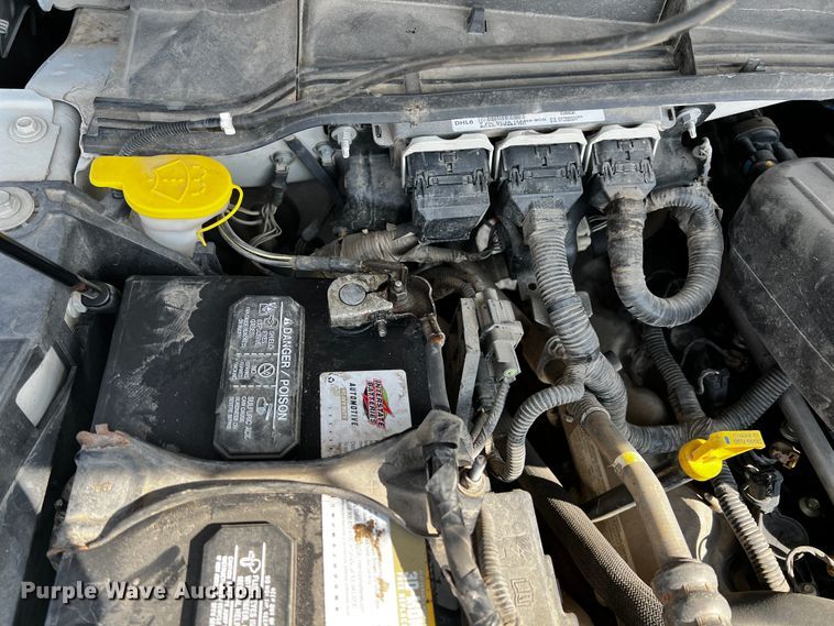 image for item JH9283 2014 Ford F450 Super Duty  flatbed truck