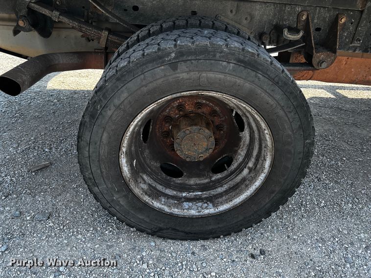 image for item JH9283 2014 Ford F450 Super Duty  flatbed truck