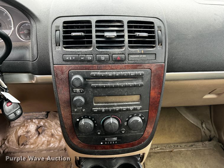 image for item JH9287 2006 Chevrolet Uplander  handicap accessible van