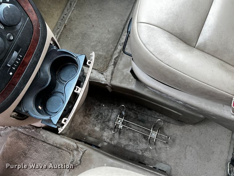 image for item JH9287 2006 Chevrolet Uplander  handicap accessible van