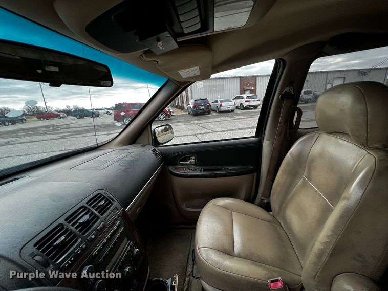 image for item JH9287 2006 Chevrolet Uplander  handicap accessible van