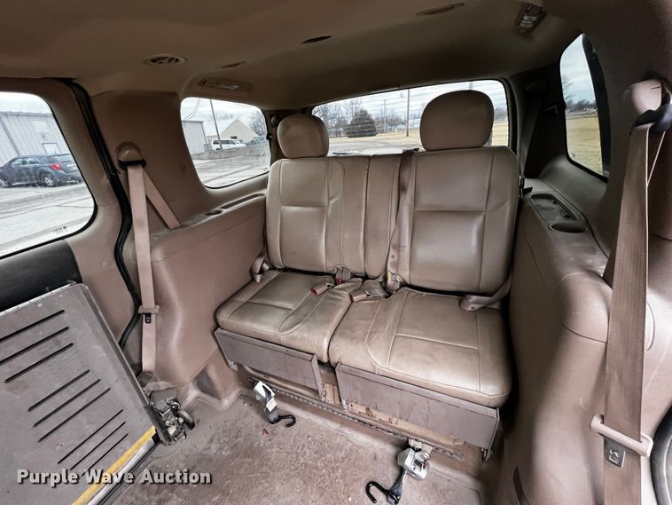 image for item JH9287 2006 Chevrolet Uplander  handicap accessible van