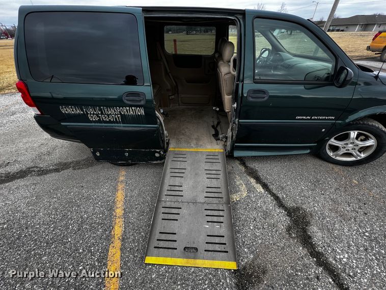 image for item JH9287 2006 Chevrolet Uplander  handicap accessible van