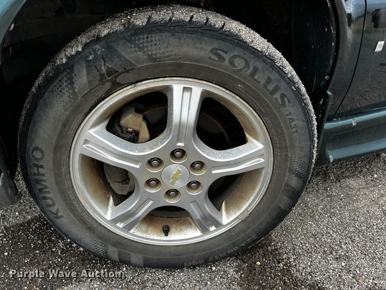 image for item JH9287 2006 Chevrolet Uplander  handicap accessible van