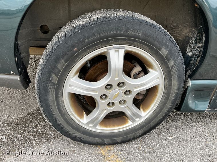 image for item JH9287 2006 Chevrolet Uplander  handicap accessible van