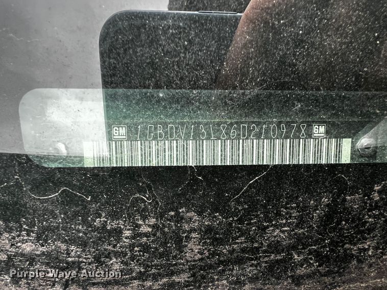 image for item JH9287 2006 Chevrolet Uplander  handicap accessible van