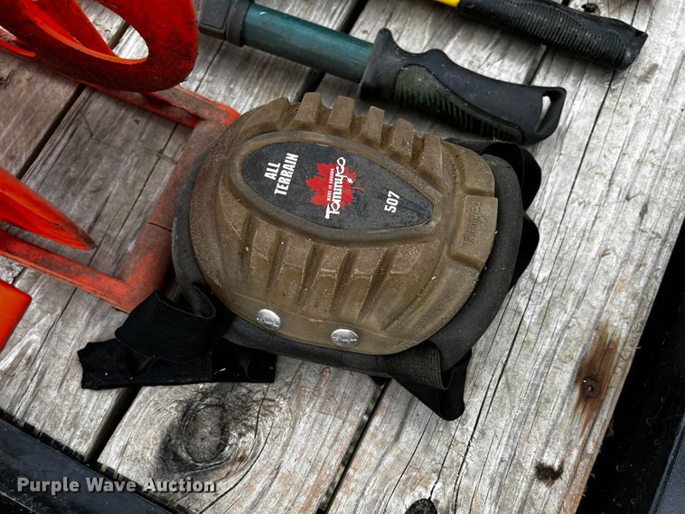 image for item JH9289 Lawn equipment