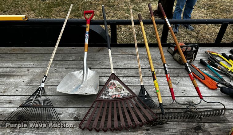 image for item JH9289 Lawn equipment