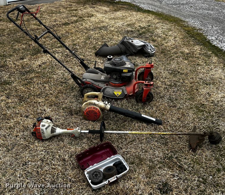 image for item JH9290 Lawn equipment