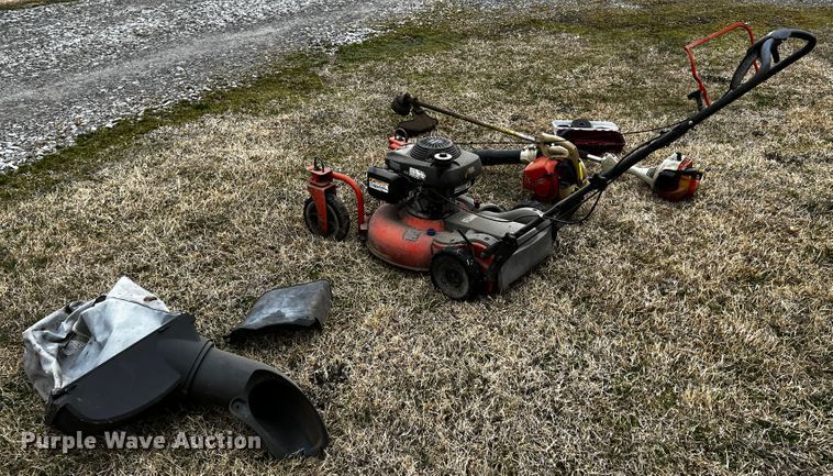 image for item JH9290 Lawn equipment