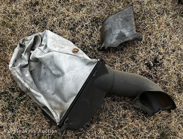 image for item JH9290 Lawn equipment