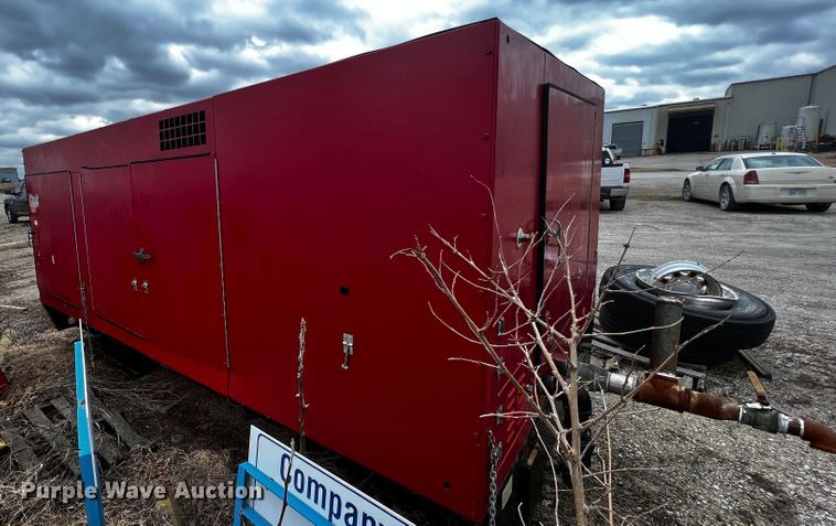 image for item JH9291 Sullair 1450  air compressor