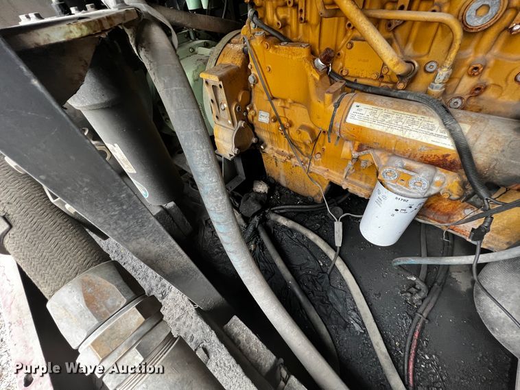 image for item JH9291 Sullair 1450  air compressor