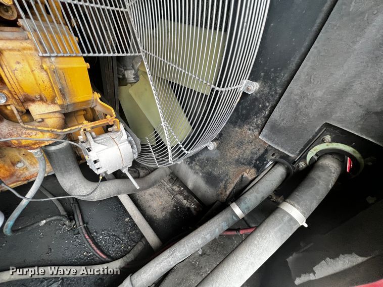 image for item JH9291 Sullair 1450  air compressor