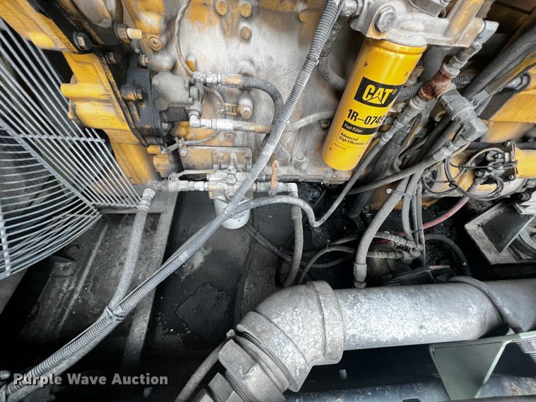 image for item JH9291 Sullair 1450  air compressor