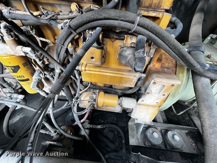 image for item JH9291 Sullair 1450  air compressor