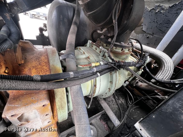 image for item JH9291 Sullair 1450  air compressor