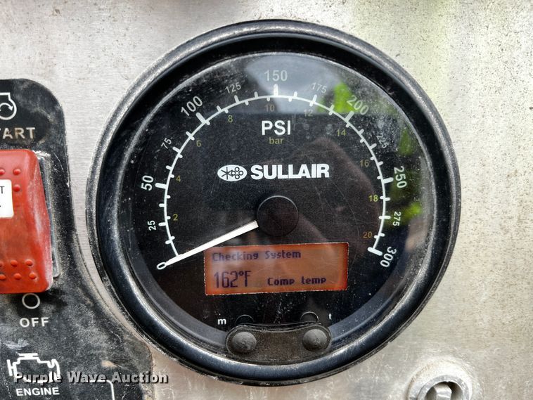 image for item JH9291 Sullair 1450  air compressor