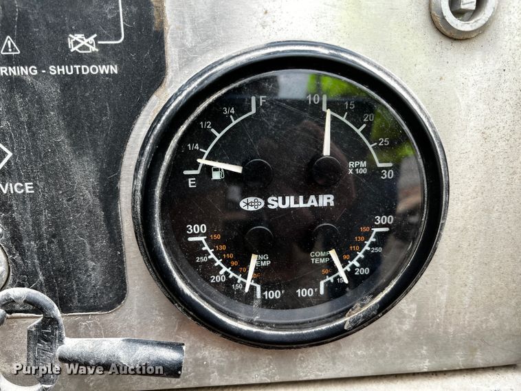 image for item JH9291 Sullair 1450  air compressor