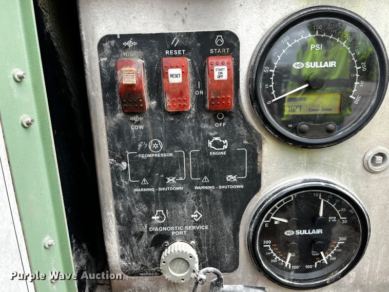 image for item JH9291 Sullair 1450  air compressor