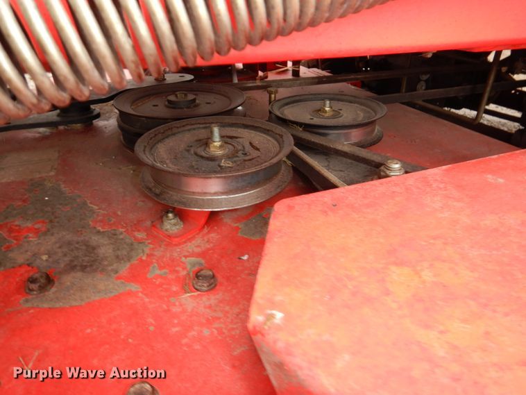 image for item JJ9222 Gravely Pro-Turn 460  ZTR lawn mower