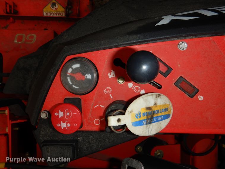 image for item JJ9222 Gravely Pro-Turn 460  ZTR lawn mower