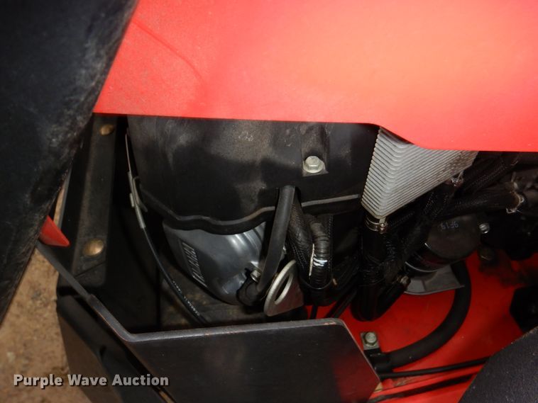 image for item JJ9222 Gravely Pro-Turn 460  ZTR lawn mower