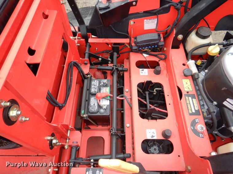 image for item JJ9222 Gravely Pro-Turn 460  ZTR lawn mower