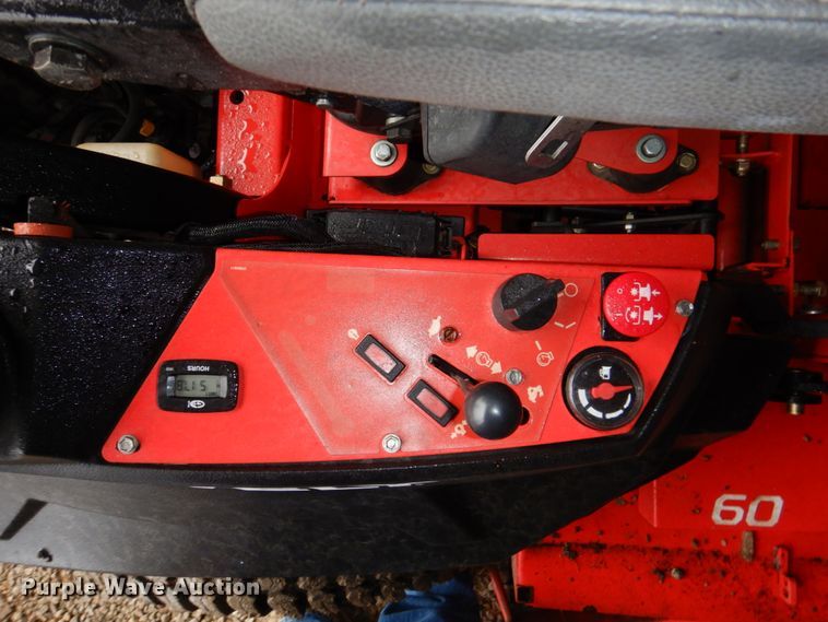 image for item JJ9223 Gravely Pro-Turn 460  ZTR lawn mower