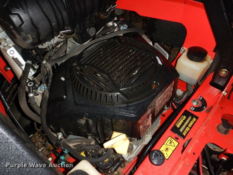 image for item JJ9223 Gravely Pro-Turn 460  ZTR lawn mower