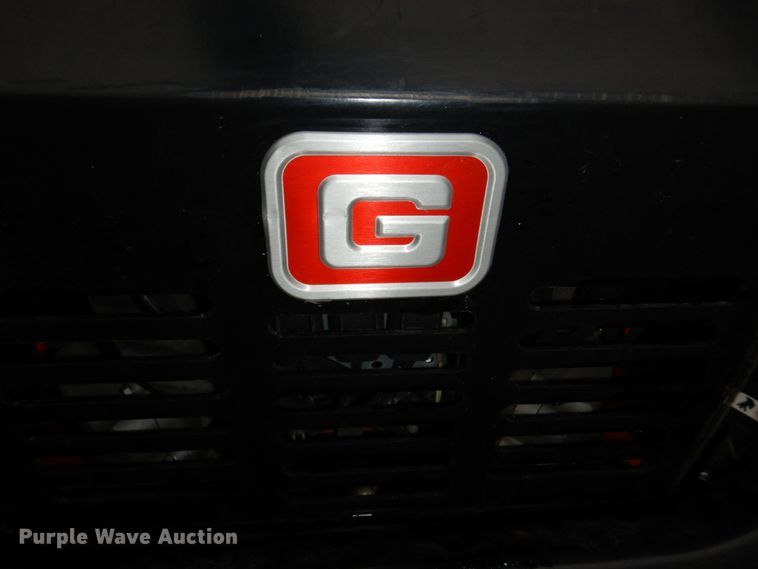 image for item JJ9223 Gravely Pro-Turn 460  ZTR lawn mower