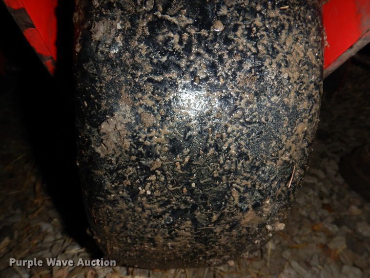 image for item JJ9223 Gravely Pro-Turn 460  ZTR lawn mower