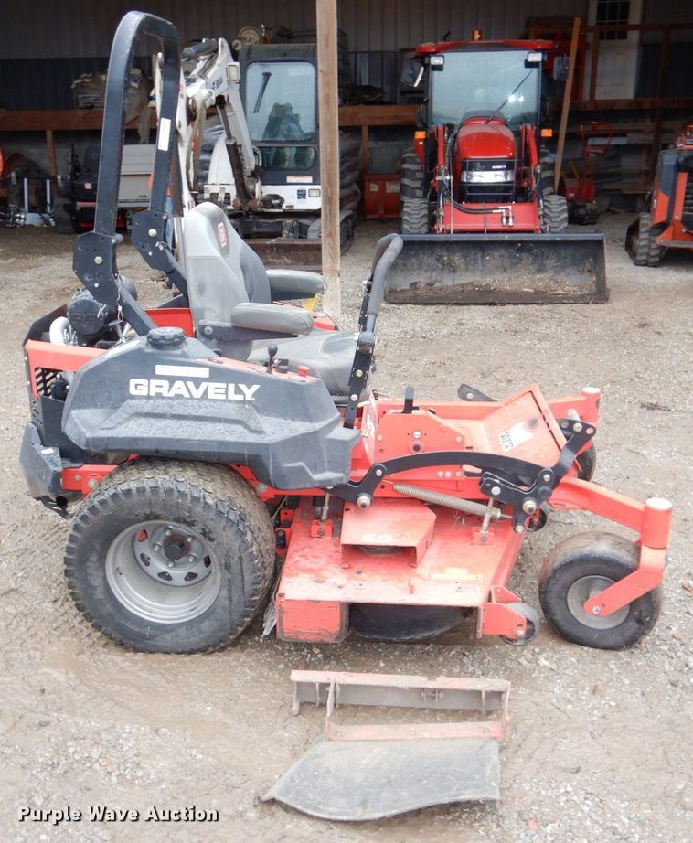 image for item JJ9225 Gravely Pro-Turn 460  ZTR lawn mower