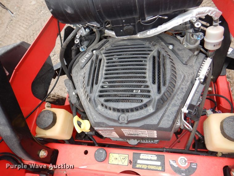 image for item JJ9225 Gravely Pro-Turn 460  ZTR lawn mower