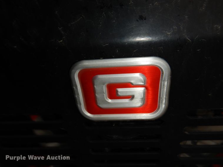 image for item JJ9225 Gravely Pro-Turn 460  ZTR lawn mower