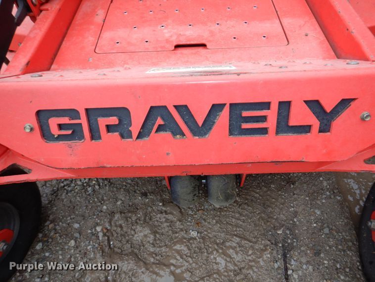 image for item JJ9225 Gravely Pro-Turn 460  ZTR lawn mower