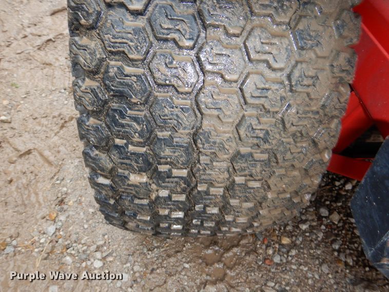 image for item JJ9225 Gravely Pro-Turn 460  ZTR lawn mower