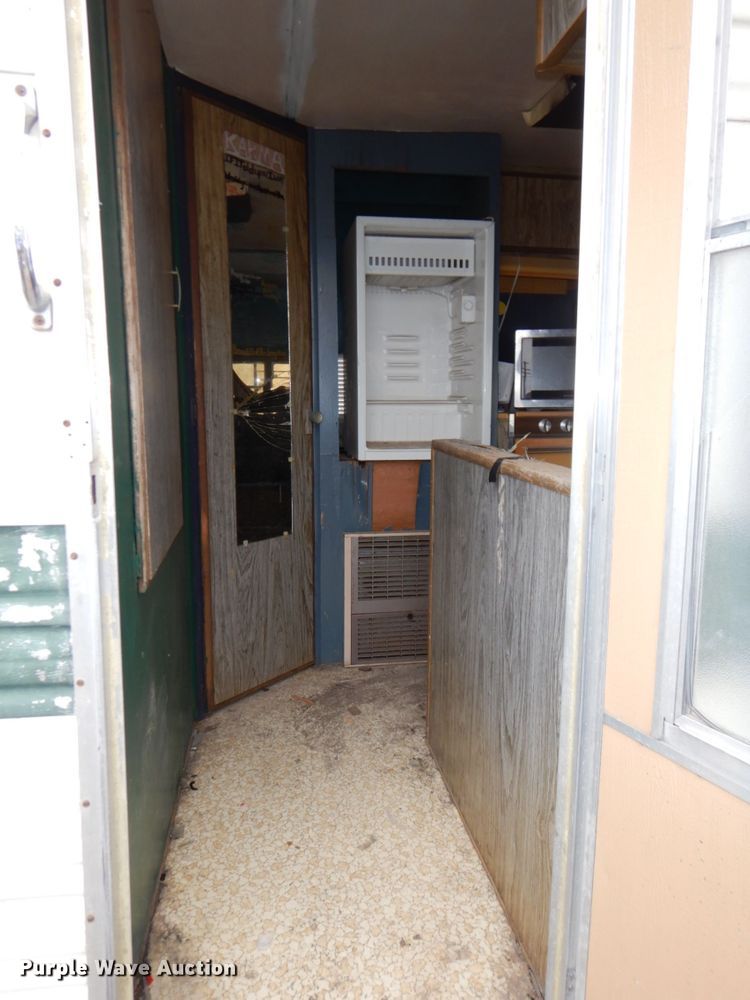 image for item JJ9228 1971 Prowler  camper