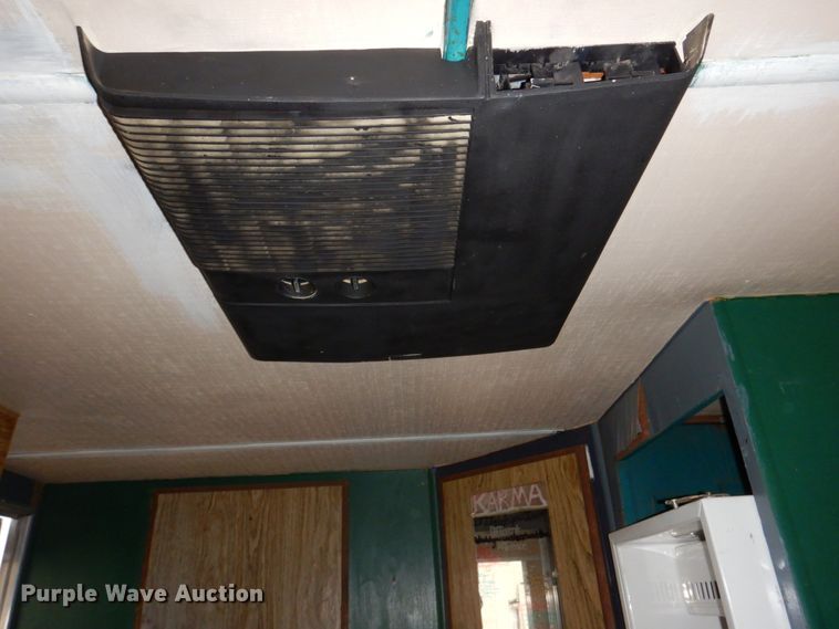 image for item JJ9228 1971 Prowler  camper