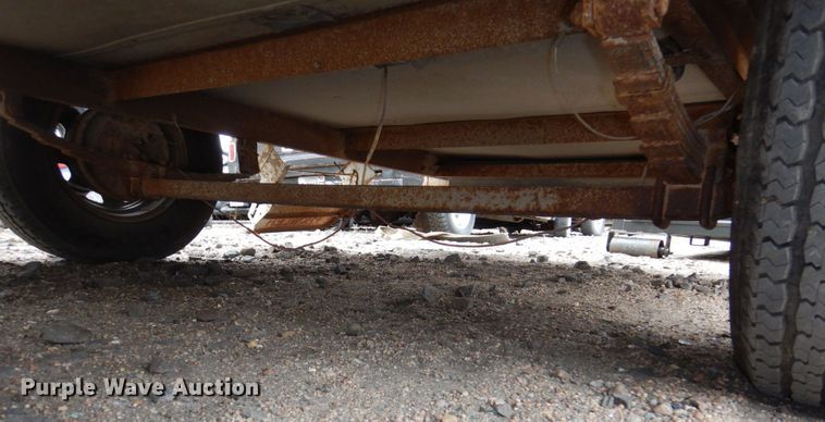 image for item JJ9228 1971 Prowler  camper