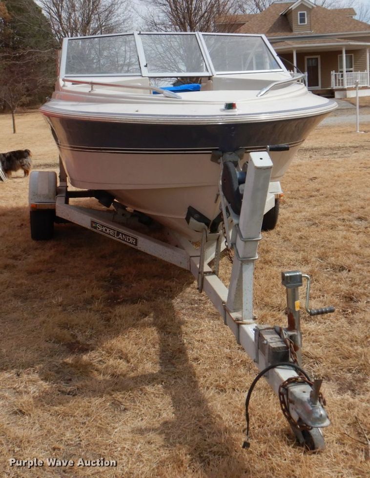 image for item JJ9295 1986 Larson  boat